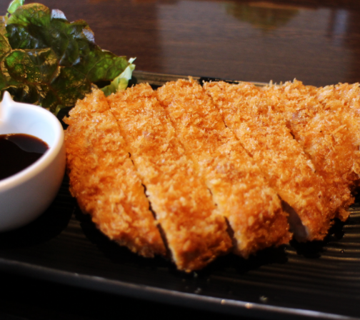 日本東北美味的白金豚